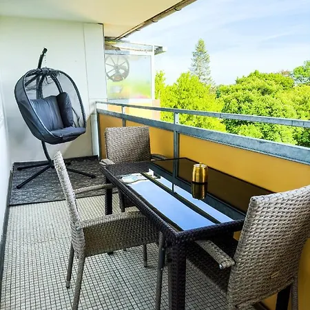 Apartment Messe-apartment Fuer 5 Gaeste Mit Balkon Und Lift