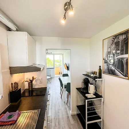 Messe-apartment Fuer 5 Gaeste Mit Balkon Und Lift